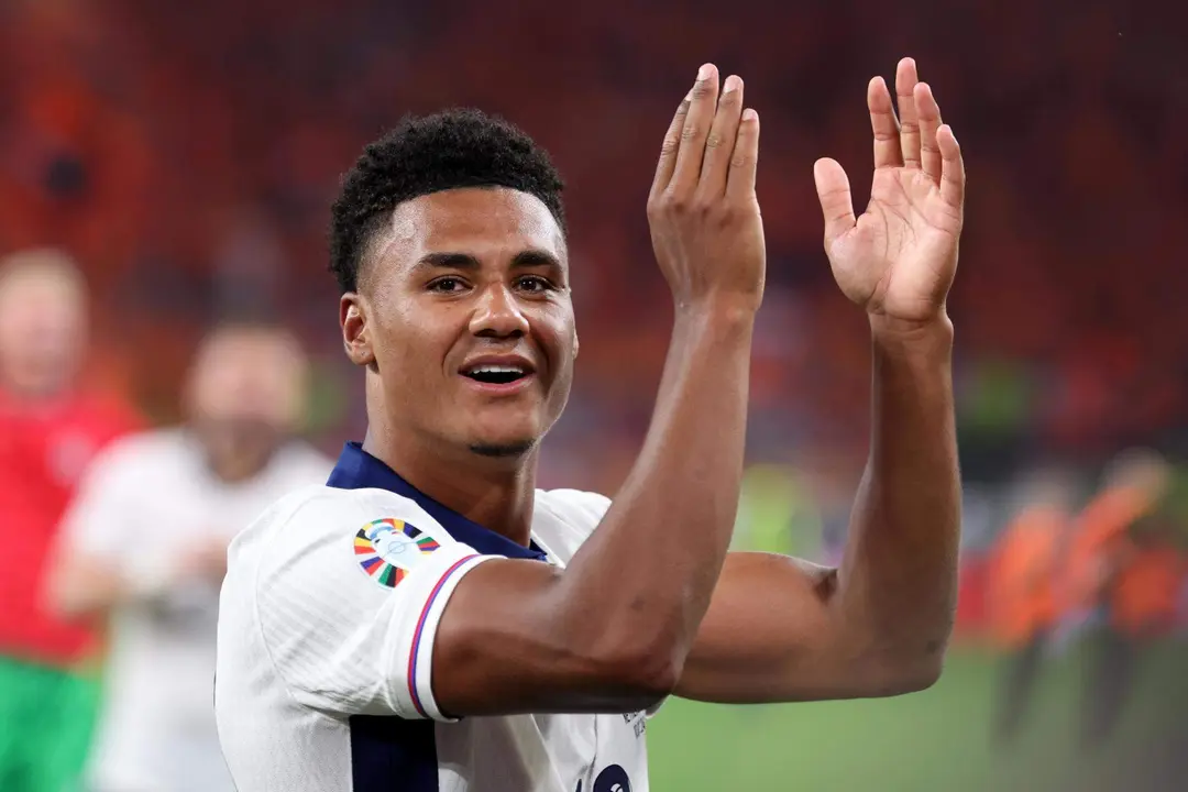 Oliver Watkins durante la primera parte de la segunda semiifnal de la Eurocopa entre Pa&iacute;ses Bajos e Inglaterra en Dortmund, Alemania) EFE/EPA/CHRISTOPHER NEUNDORF