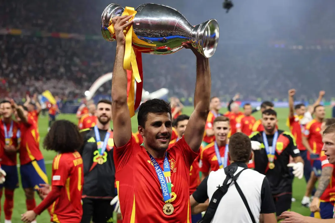 Rodrigo Hern&aacute;ndez tras el encuentro correspondiente a la final de la Eurocopa que disputaron Inglaterra en el Estadio Ol&iacute;mpico de Berl&iacute;n. EFE/EPA/CHRISTOPHER NEUNDORF