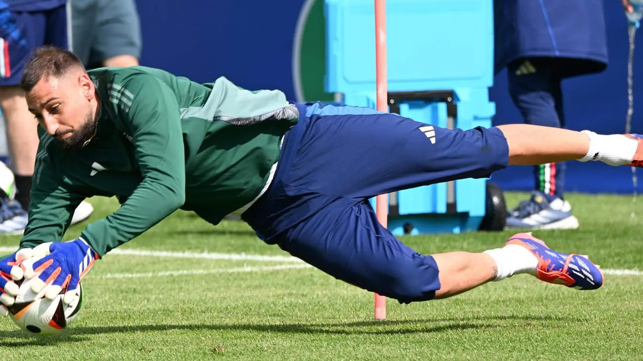 Gianluigi Donnarumma, capit&aacute;n de la selecci&oacute;n italiana. EFE/EPA/Daniel Dal Zennaro