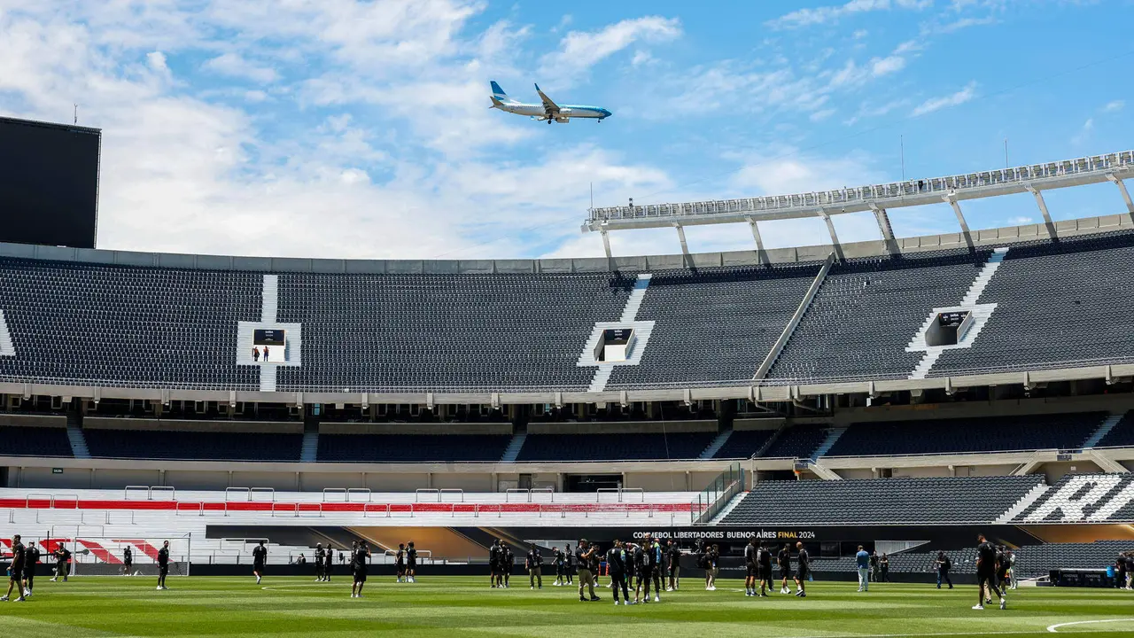 Fotograf&iacute;a de archivo del estadio M&aacute;s Monumental en Buenos Aires (Argentina). EFE/ Antonio Lacerda